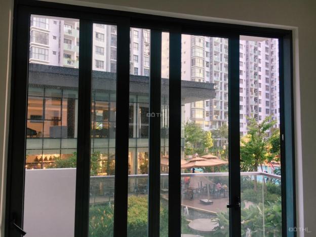 Bán Emerald chính chủ 72m2, 2PN - 2WC tầng 1 view hồ bơi, cafe Trung Nguyên 13514381