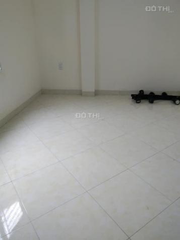 Bán nhà Hoa Lâm - ô tô đỗ cách 50m - 100m chợ - 4T x 32m2, MT 4m - 2,05 tỷ bán gấp trước tết 13516227