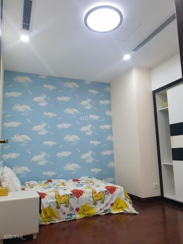 Bán nhanh trước tết căn 2 ngủ đẹp, full NT, 93m2 tại Royal City, giá 3.7 tỷ 13516414