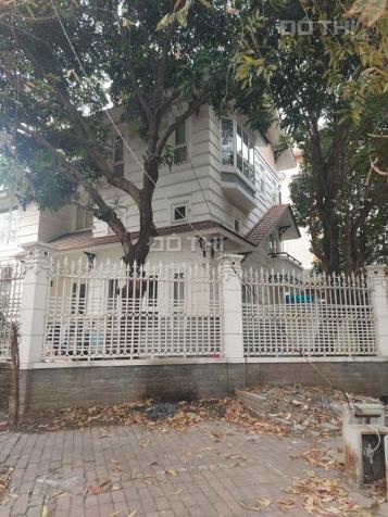 Bán nhà biệt thự An Phú An Khánh khu B đường 17 ngay siêu thị Metro 300m2, giá bán 52 tỷ 13516766