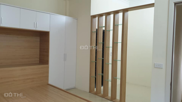 Bán gấp nhà 4 tầng ở Hoàng Hoa Thám, 50m2 ô tô tránh trước cổng, chỉ 4.1 tỷ LH 0843868833 13521229