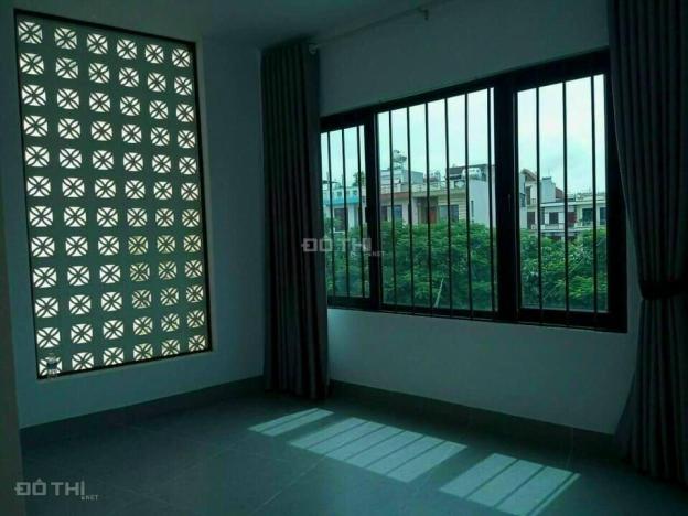 Bán nhà 3 tầng Bình Lộc, TP Hải Dương, 65.8m2, lô góc 4 phòng ngủ, 2 tỷ 950 tr, gara 13529423