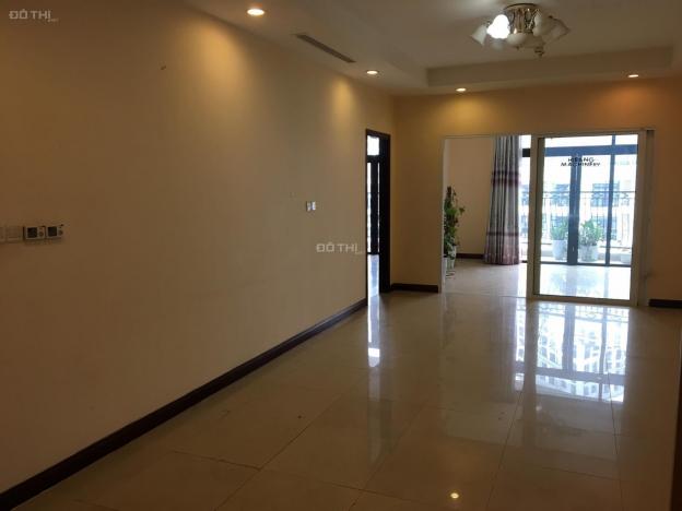 Bán căn 3 phòng ngủ, 132m2, full nội thất đẹp, tại Royal City. Giá 5 tỷ 13529715