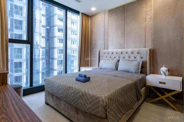 Cho thuê căn hộ chung cư tại dự án Vinhomes Golden River Ba Son, Quận 1, Hồ Chí Minh giá 26 Tr/th 13534402