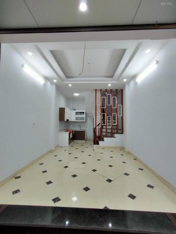 Tôi bán nhà ngõ 99 phố Định Công Hạ - Cầu Lủ Kim Giang, 35m2 x 5T cực đẹp, ô tô đỗ cổng, giá 3,2 tỷ 13554621