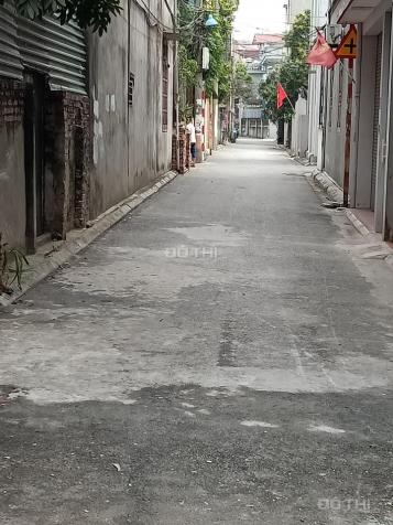 Căn đất lô góc, nhỏ xinh, 36m2, thuộc Kẻ Tạnh, Phường Giang Biên, đường bàn cờ, ô tô tránh xe máy 13557694