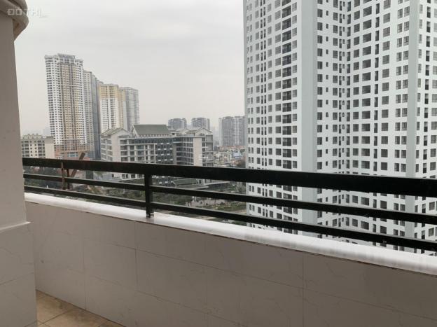 Cần bán căn hộ OCT1 - Bắc Linh Đàm, 110m2 x 3PN, căn góc 3 mặt thoáng, giá 2,28 tỷ (CC + ảnh thật) 13575954