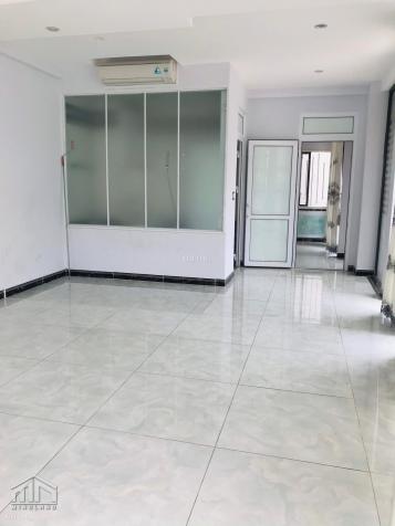 Cho thuê mặt bằng văn phòng 45m2 được ở lại giá 9 triệu/tháng trong KDC Vạn Phúc City Thủ Đức 13579662