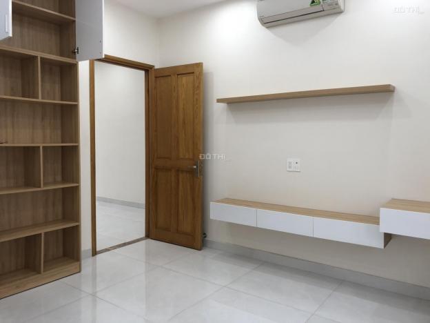 Cho thuê gấp nhà phố Khang Điền 5x15m, full nội thất, mới đẹp, hướng ĐN, giá 12tr/tháng (bao phí) 13582556