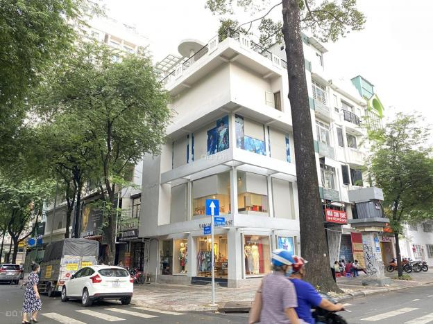 Cho thuê nhà góc 2 mặt tiền số 29a đường Lê Thánh Tôn, Phường Bến Nghé, Quận 1, Hồ Chí Minh 13584907