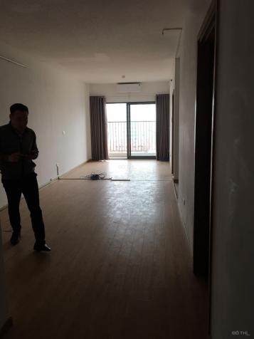 Cho thuê căn hộ chung cư Golden West Số 2 Lê Văn Thiêm 96m2 đồ cơ bản giá rẻ, LH: 0903296691 13588742