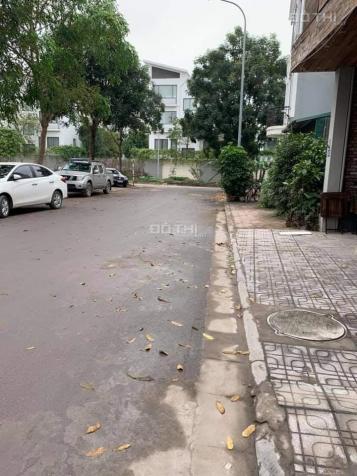 Bán đất Ngọc Thụy, 90 m2, ô tô đỗ cửa, chạy quanh nhà, giá: 8,1 tỷ 13599753