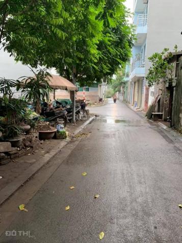 Bán đất lô góc Nguyễn Văn Cừ ô tô đổ cửa thông phố Ái Mộ, Hồng Tiến - giá 6,4 tỷ 13603769