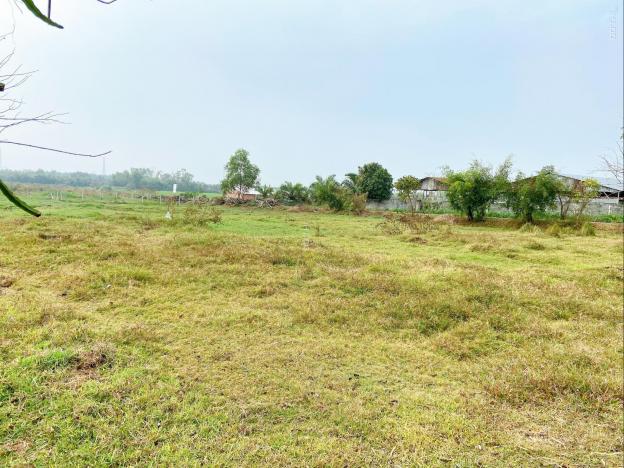 Gia đình cần bán gấp đất vườn Nguyễn Thị Rành SH riêng 13606939