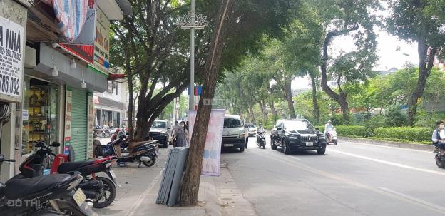 Bán nhà mặt phố tại phố Giảng Võ, Phường Cát Linh, Đống Đa, Hà Nội diện tích 45m2 giá 17,2 tỷ 13607892