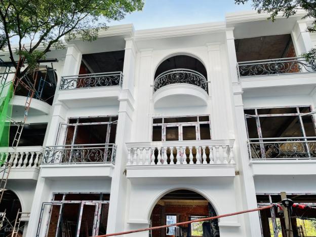 Shophouse biệt thự phố có thang máy đồng bộ phong cách châu âu giữa trung tâm quận Tân Phú 13619844