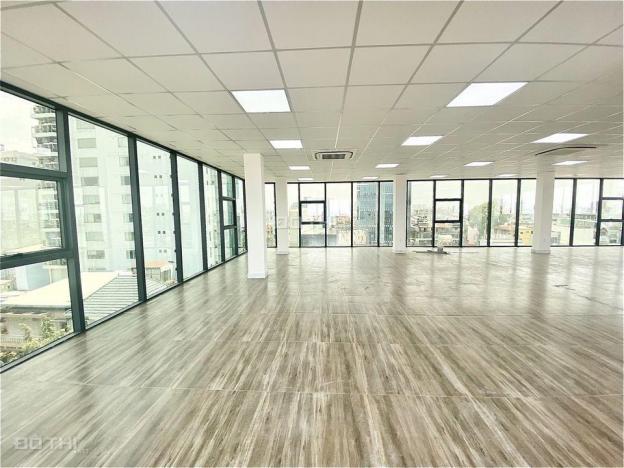 Cần cho thuê mặt bằng văn phòng phố Duy Tân, diện tích 230m2 miễn trung gian 13624824