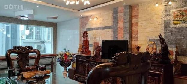 Nhà gần Royal City, Ngã Tư Sở 35m2 - 6 tầng MT 4m - Giá 3.3 tỷ, ngõ to rộng. SĐCC 13636033