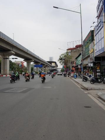 Bán nhà mặt phố Nguyễn Trãi, Thanh Xuân 35m2x5T, vỉa hè rộng, kinh doanh tốt, 8.9 tỷ 13640106