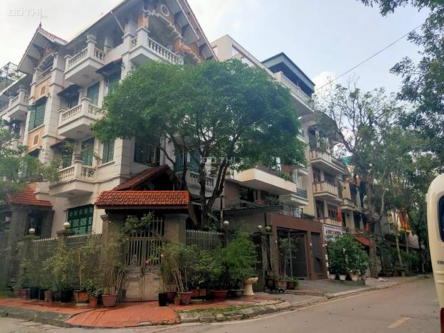 Bán nhà mặt phố Tô Ngọc Vân 180m2 - MT 15m - Lô góc - Kinh doanh: giá 60 tỷ 13648406