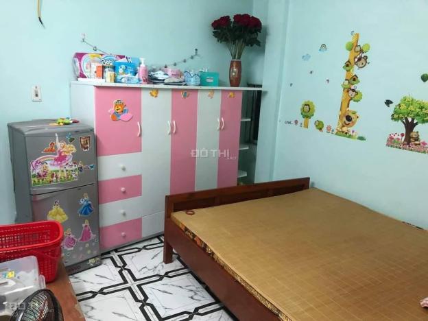 Cần bán nhà Tả Thanh Oai, 35m2 * 3 tầng, gần trường cao đẳng KT, giá 1,8 tỷ, LH: 0986.92.89.06 13651052