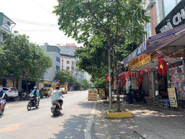 Bán nhà, 2 mặt phố, vỉa hè kinh doanh, ô tô đỗ cửa, Phú Diễn, 40m2, giá hơn 4 tỷ 13651504