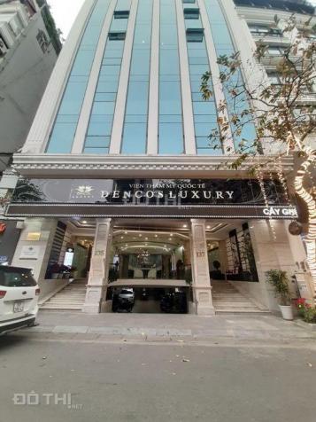 Cho thuê tòa nhà phố 135 Bùi Thị Xuân, 300m2 xây 11 tầng thông sàn, thang máy, hầm xe, PCCC đủ 13655564