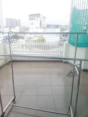 Nhà mới, 35m2, 2 lầu + mái che thang, hẻm Dương Bá Trạc, P1, Q8 13675373