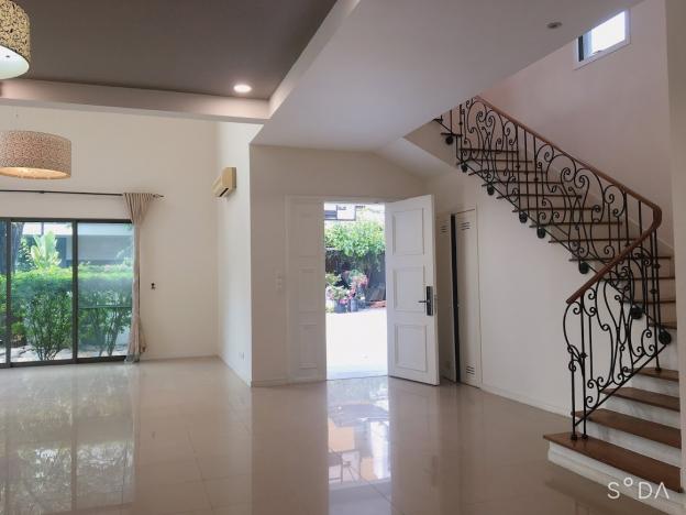 Cho thuê biệt thự Villa Riviera Quận 2, căn góc đầu hồi 13659211