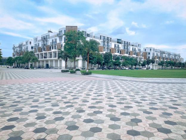 Bán nhà mặt phố KĐT The Manor Central Park Nguyễn Xiển - DT 75m2 - giá rẻ 22.3 tỷ - full nội thất 13668047