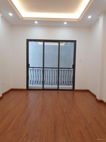 Bán nhà mới 40m2, 5 tầng TK sang trọng, 5m ra phố Cổ Nhuế, Bắc Từ Liêm gần ĐH mở, HVTC. Giá 3.58 ỷ 13672101