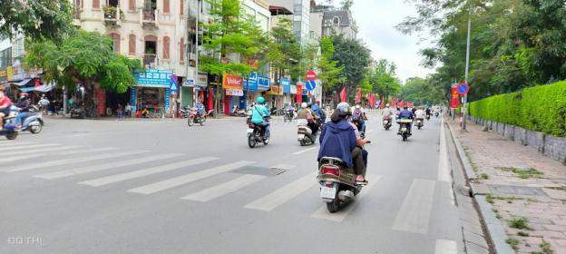 Bán nhà mặt phố Hàng Cháo, Văn Miếu, Nguyễn Thái Học, DT 150m2, mặt tiền 5m. Giá: 288 tr/m2 13672837