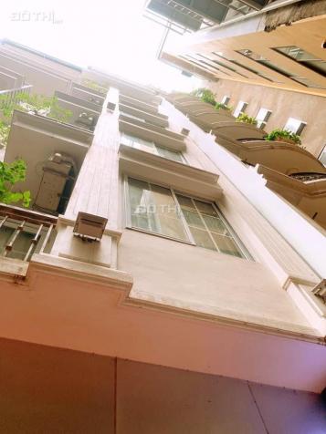 Cần tiền bán gấp tòa căn hộ Yết Kiêu, Hoàn Kiếm, 90m2, 30m ra mặt phố, 10 tầng, doanh thu 2 tỷ/1năm 13677527