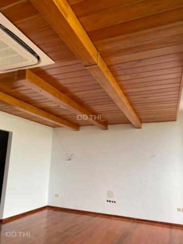 Bán nhà mặt phố Quảng An Tây Hồ 102m2, 6T, MT 8.5m, TM, 60 tỷ 13677735