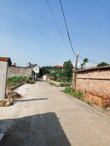 Lô góc tại thôn 3 Phú Cát, gần nhà VH thôn, cách hồ Phú Sơn 200m 13679950