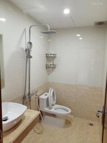 Thượng Thanh nhà mới 5 tầng 43m2 gara, kinh doanh, trước nhà đường 13m vỉa hè, xe 7 chỗ quay đầu 13680394