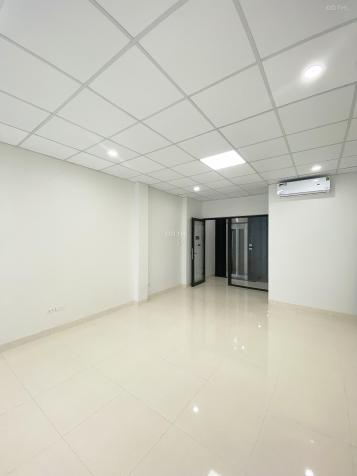 Cho thuê mặt bằng KD 130m2 tòa nhà 7 tầng hồ Đền Lừ 13681590