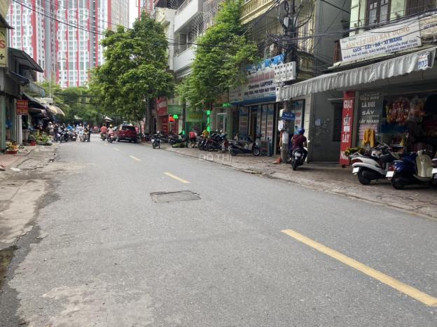 Bán nhà phố Trần Quốc Hoàn, ô tô tránh 2 mặt vỉa hè kinh doanh 42m2, 5 tầng, giá 8.3 tỷ 13685084