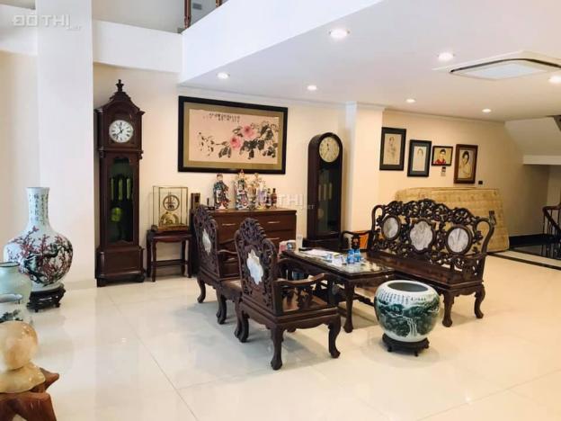 Bán nhà 10 tầng sàn 100m2 mặt tiền 6.8m khu vip Đội Cấn siêu kinh doanh 13688586