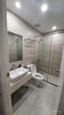 Cho thuê gấp căn hộ mặt tiền Tạ Quang Bửu, Q8 - 2PN full nội thất view hồ bơi tầng cao thoáng mát 13694177