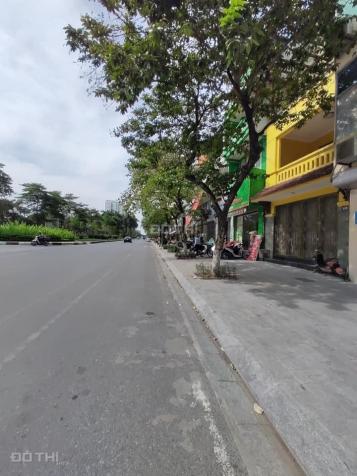 Bán nhà mặt phố tại đường Văn Cao, Phường Cống Vị, Ba Đình, Hà Nội diện tích 45m2 giá 22 tỷ 13694685