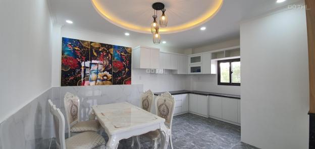 Bán nhà phố Quận 12 view sông Vàm Thuật 13694954