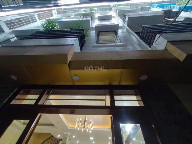 Cần tiền bán gấp nhà cực đẹp phố Khuyến Lương, Hoàng Mai, 90m2, 4t, nhỉnh 5 tỷ. Gara ô tô 13715765