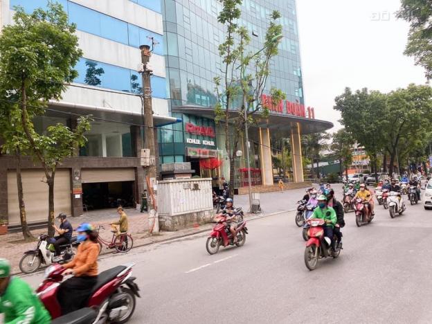 Bán tòa văn phòng Hoàng Quốc Việt - lô góc - 2 mặt thoáng. Giá 135 tỷ 13719553