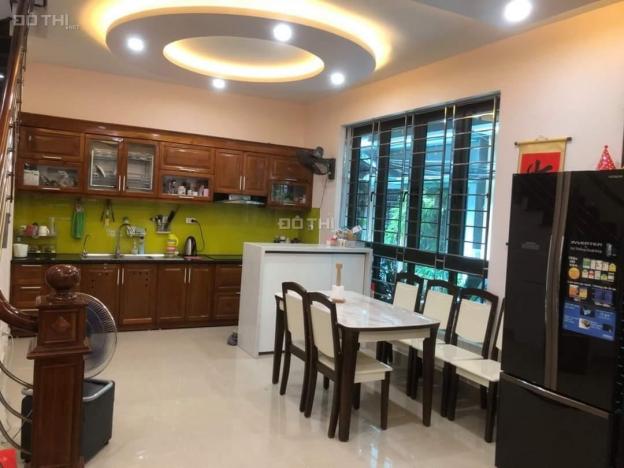 Nhà đầu ngõ Triều Khúc, có sân chơi 35m2 4 tầng, LH 0393222964 13722215