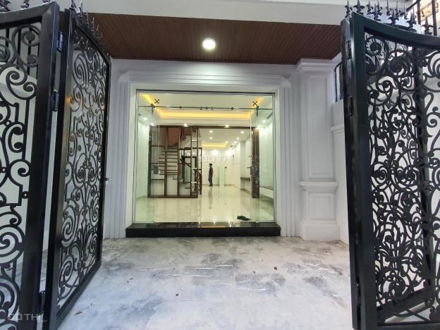 Bán gấp nhà Hoàng Văn Thái - Vương Thừa Vũ 66m2 x 5 tầng, 6 phòng, cách phố 15m, sổ đỏ CC. Giá 8tỷ 13728292