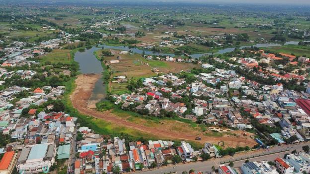 Mẹ tôi cần bán gấp lỗ thiện chí nhanh đất ngay chợ - trung tâm Cần Đước, SHR giá 1,7tỷ 13795267