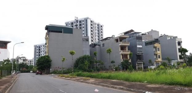 Bán đất ở khu Giang Biên, Long Biên, 75/100m2, 2 mặt thoáng, giá hot, LH: 0988312321 13744044