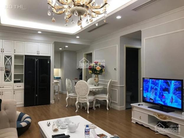 Chính chủ bán gấp căn hộ 2 phòng ngủ, full đồ tại chung cư D2 Giảng Võ, Ba Đình, 75m2, giá 3.4 tỷ 13785632