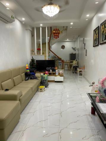 Cần bán gấp nhà trong ngõ Lê Lợi, Ngô Quyền, trung tâm TP, DT 43m2*3 tầng, sổ hồng CC 13803417